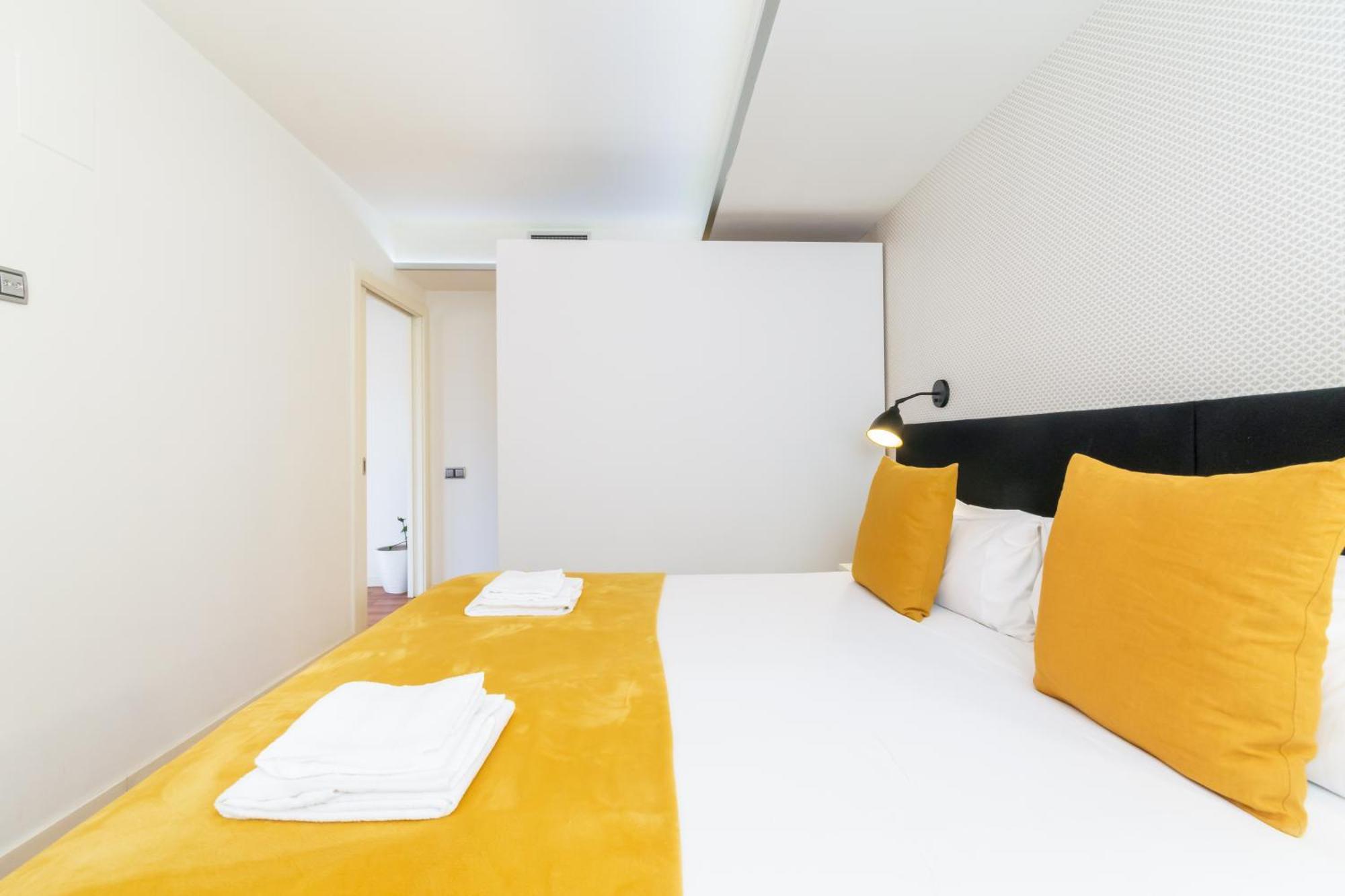 Unique Rentals - Placa Catalunya Central Apartments Barcelona Kültér fotó